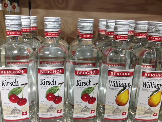 láhev s Hruškovicí Williams